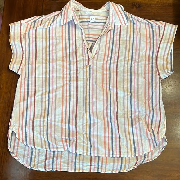 GAP Tops - Multi-colored GAP Blouse size XL